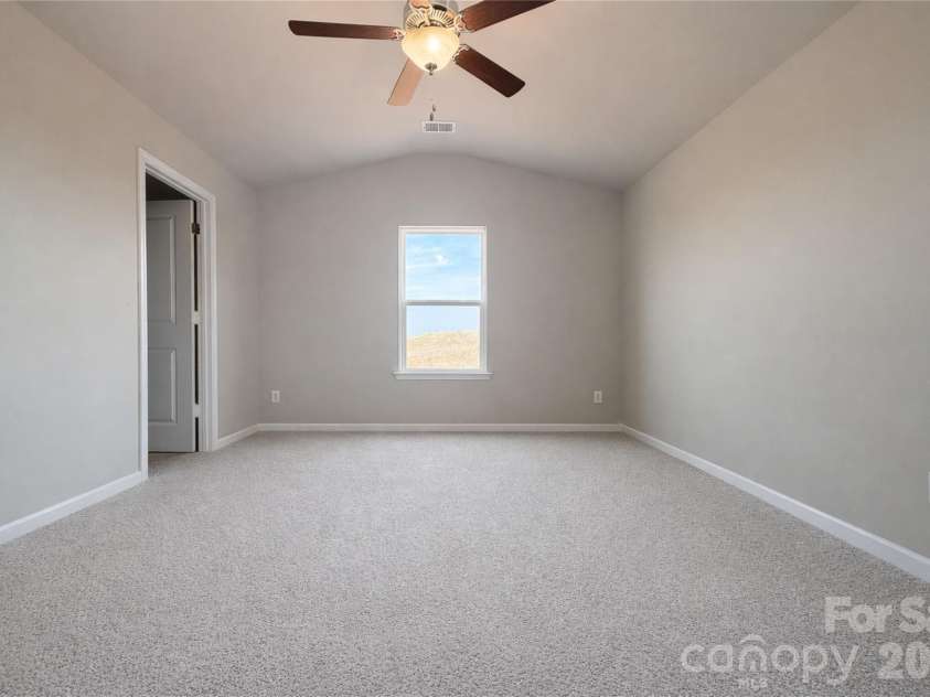 4217 Abby Jack Drive, Charlotte, NC 28216.  MLS# CAR4436881, YatesRealty ID 57896. 
