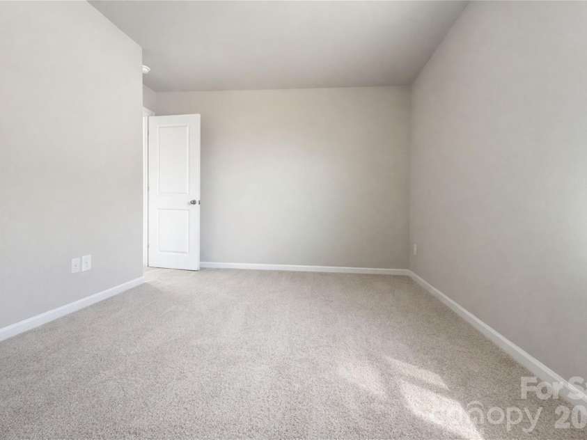 4217 Abby Jack Drive, Charlotte, NC 28216.  MLS# CAR4436881, YatesRealty ID 57896. 