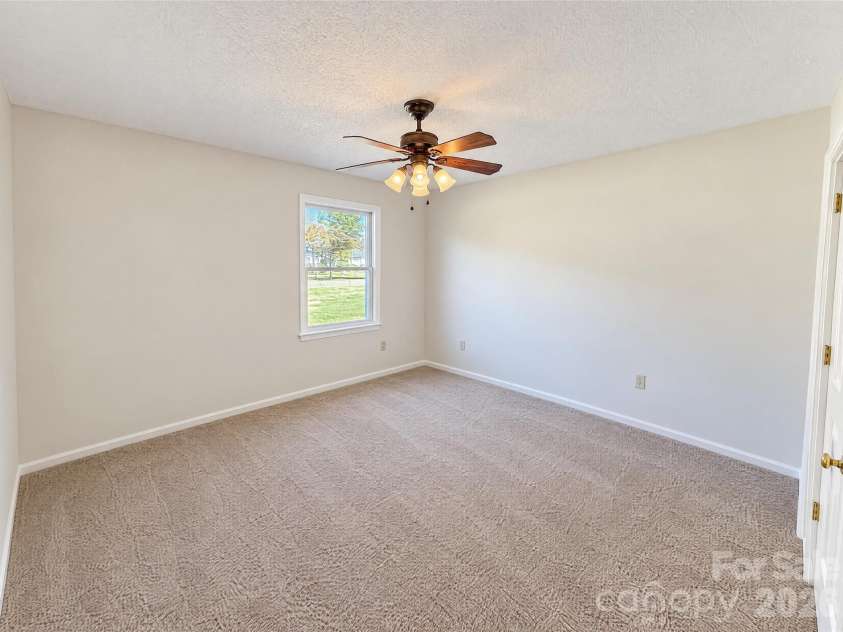 5244 Dayan Drive, Charlotte, NC 28216.  MLS# CAR4436890, YatesRealty ID 57898. 