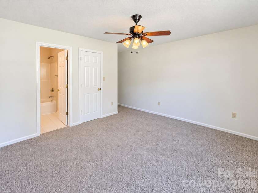 5244 Dayan Drive, Charlotte, NC 28216.  MLS# CAR4436890, YatesRealty ID 57898. 