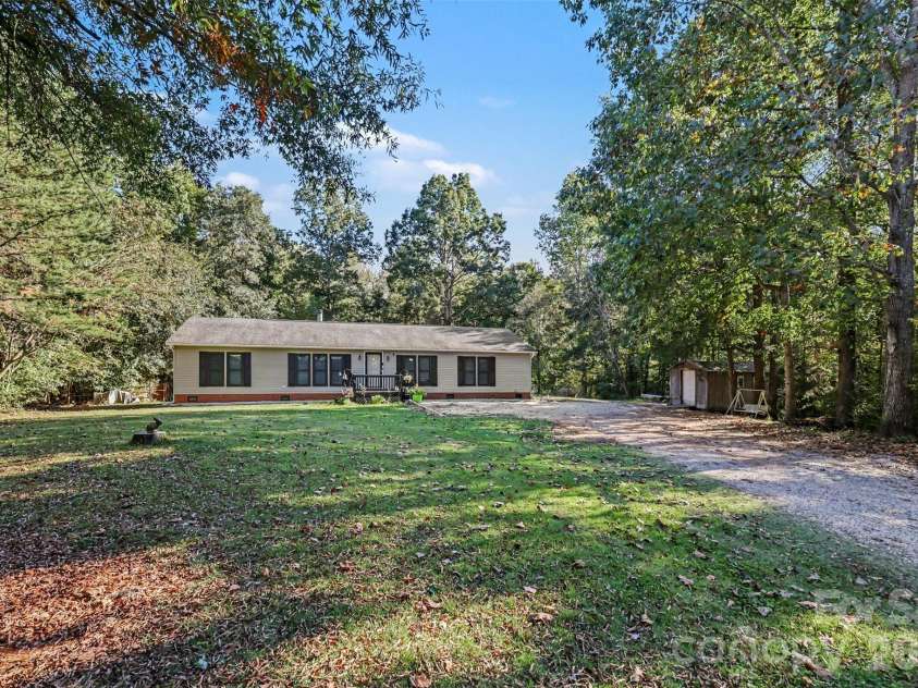 5821 Hidden Oaks Lane, Clover, SC 29710.  MLS# CAR4435769, YatesRealty ID 57899. 