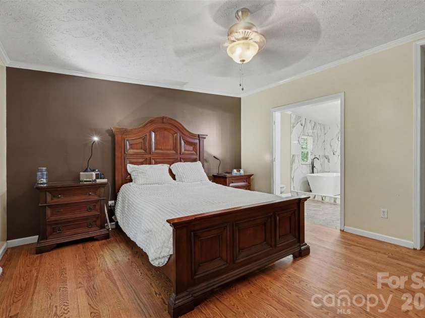 5821 Hidden Oaks Lane, Clover, SC 29710.  MLS# CAR4435769, YatesRealty ID 57899. 