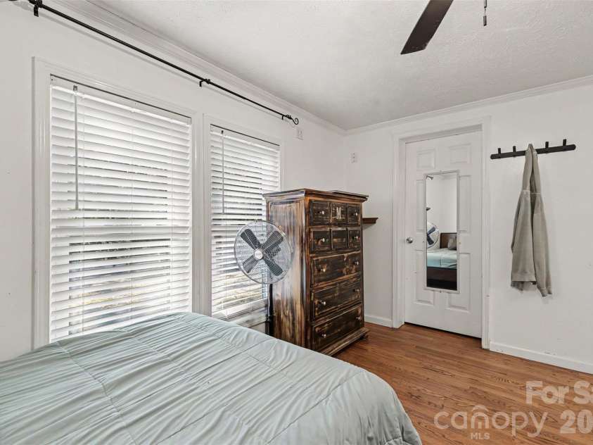 5821 Hidden Oaks Lane, Clover, SC 29710.  MLS# CAR4435769, YatesRealty ID 57899. 
