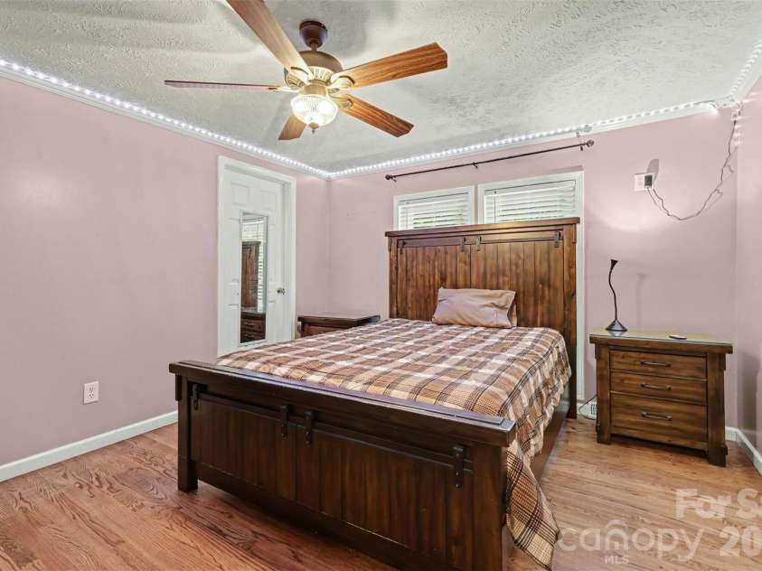 5821 Hidden Oaks Lane, Clover, SC 29710.  MLS# CAR4435769, YatesRealty ID 57899. 