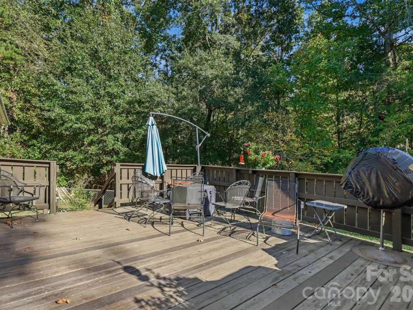 5821 Hidden Oaks Lane, Clover, SC 29710.  MLS# CAR4435769, YatesRealty ID 57899. 