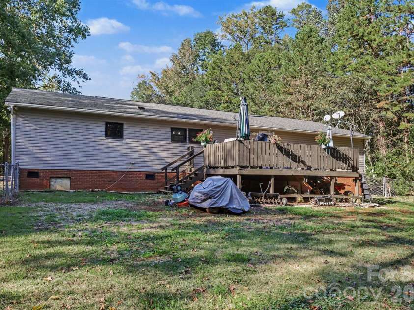 5821 Hidden Oaks Lane, Clover, SC 29710.  MLS# CAR4435769, YatesRealty ID 57899. 