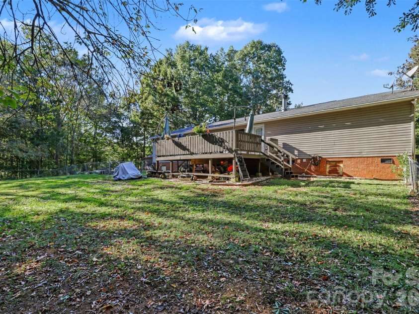 5821 Hidden Oaks Lane, Clover, SC 29710.  MLS# CAR4435769, YatesRealty ID 57899. 