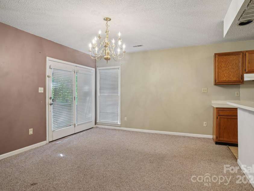 5531 Doverstone Court, Charlotte, NC 28208.  MLS# CAR4282896, YatesRealty ID 579. 