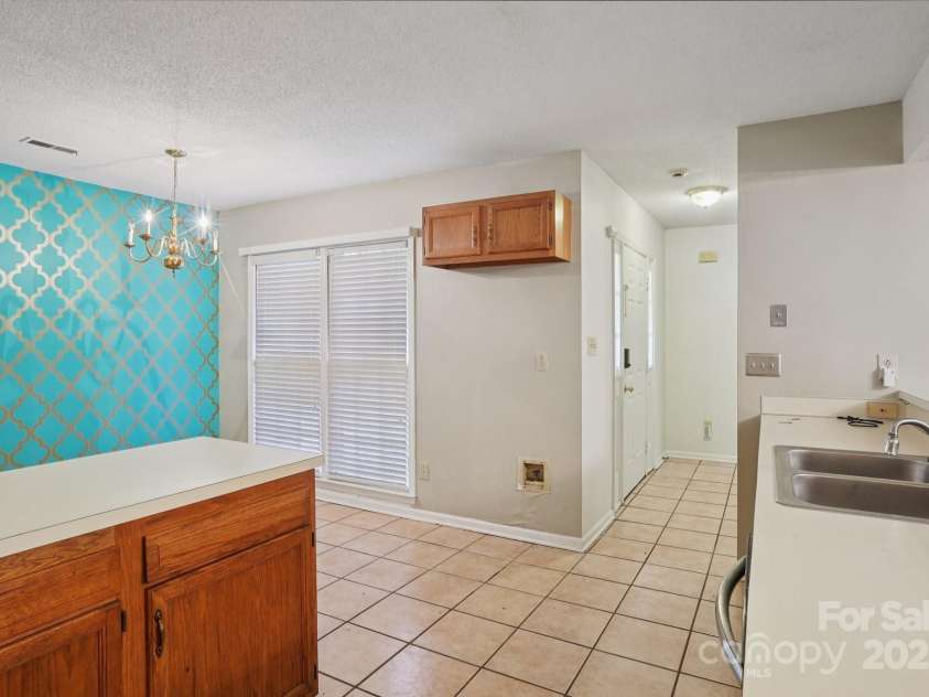 5531 Doverstone Court, Charlotte, NC 28208.  MLS# CAR4282896, YatesRealty ID 579. 