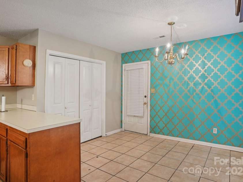 5531 Doverstone Court, Charlotte, NC 28208.  MLS# CAR4282896, YatesRealty ID 579. 