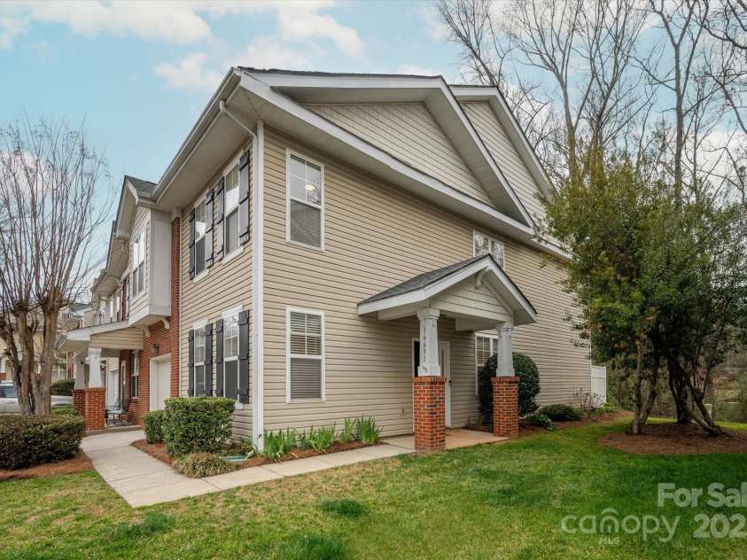 16631 Commons Creek Drive, Charlotte, NC 28277.  MLS# CAR4243159, YatesRealty ID 5790. 