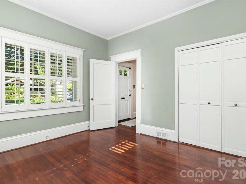 1933 Park Road, Charlotte, NC 28203.  MLS# CAR4435798, YatesRealty ID 57906. Third bedroom