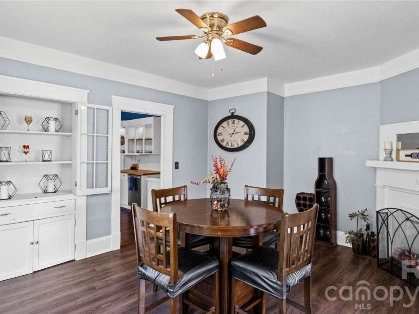 306 Hillcrest Drive, Lexington, NC 27292.  MLS# CAR4436131, YatesRealty ID 57912. 