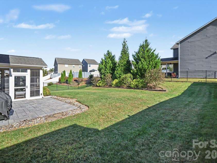 4410 Huntley Glen Drive, Pineville, NC 28134.  MLS# CAR4436263, YatesRealty ID 57919. Backyard