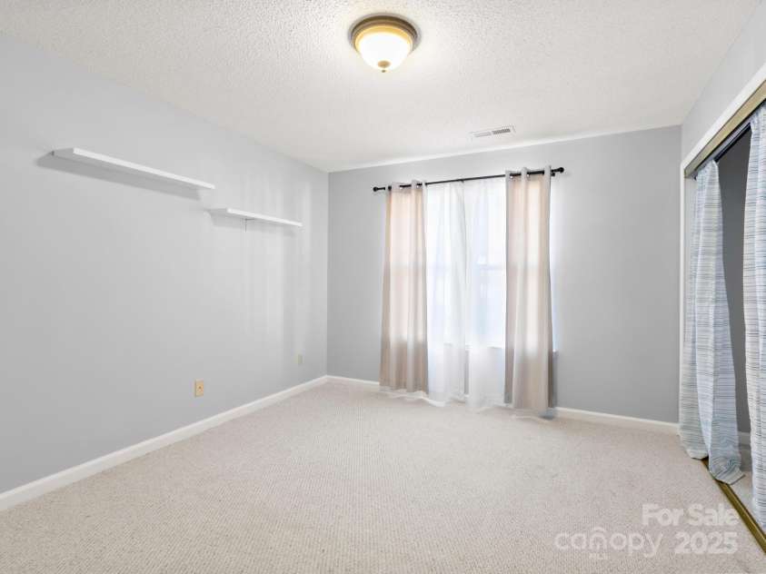 2302 Deermouse Way, Hendersonville, NC 28792.  MLS# CAR4224287, YatesRealty ID 5792. 