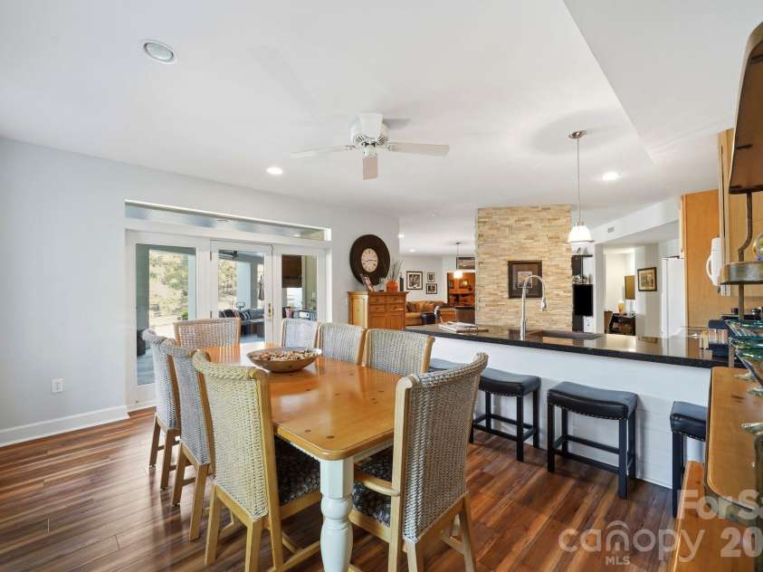 47 Hamiltons Ferry Road, Lake Wylie, SC 29710.  MLS# CAR4436465, YatesRealty ID 57921. 