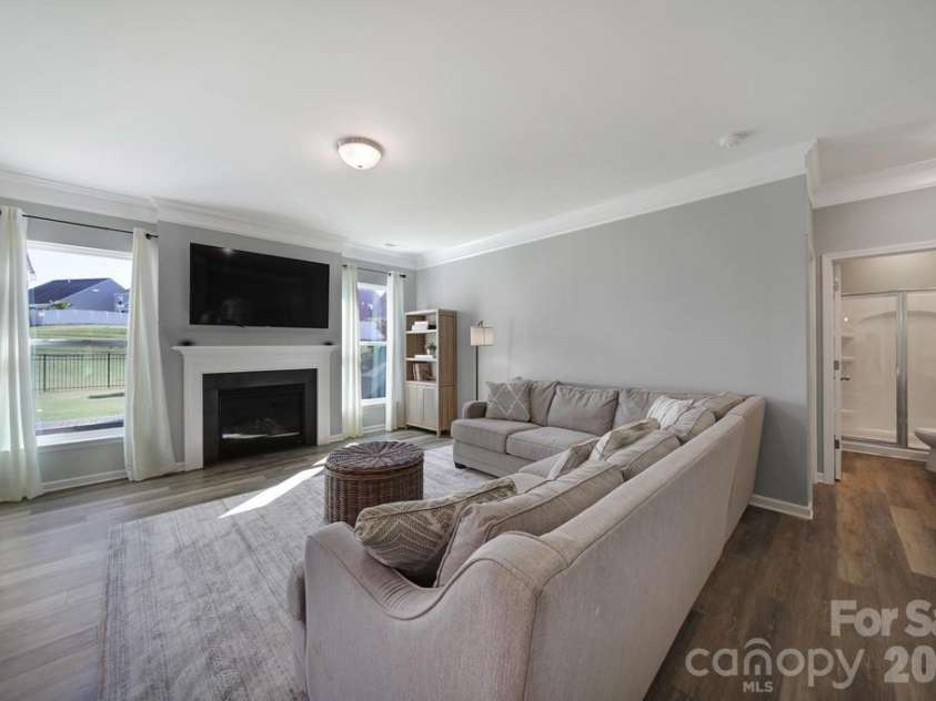 129 Lantern Acres Drive, Mooresville, NC 28115.  MLS# CAR4436016, YatesRealty ID 57927. 