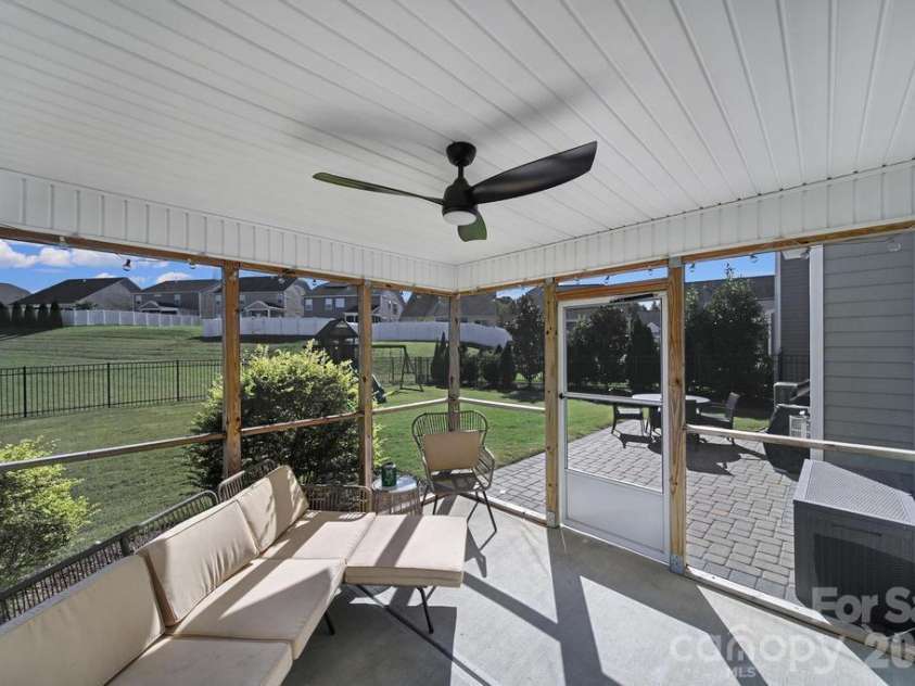129 Lantern Acres Drive, Mooresville, NC 28115.  MLS# CAR4436016, YatesRealty ID 57927. 