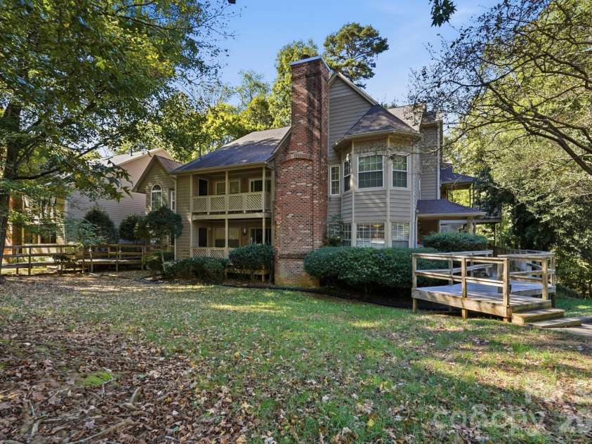 6140 Gray Gate Lane, Charlotte, NC 28210.  MLS# CAR4435741, YatesRealty ID 57930. 