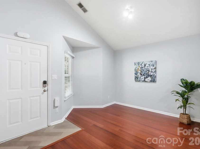 6140 Gray Gate Lane, Charlotte, NC 28210.  MLS# CAR4435741, YatesRealty ID 57930. 