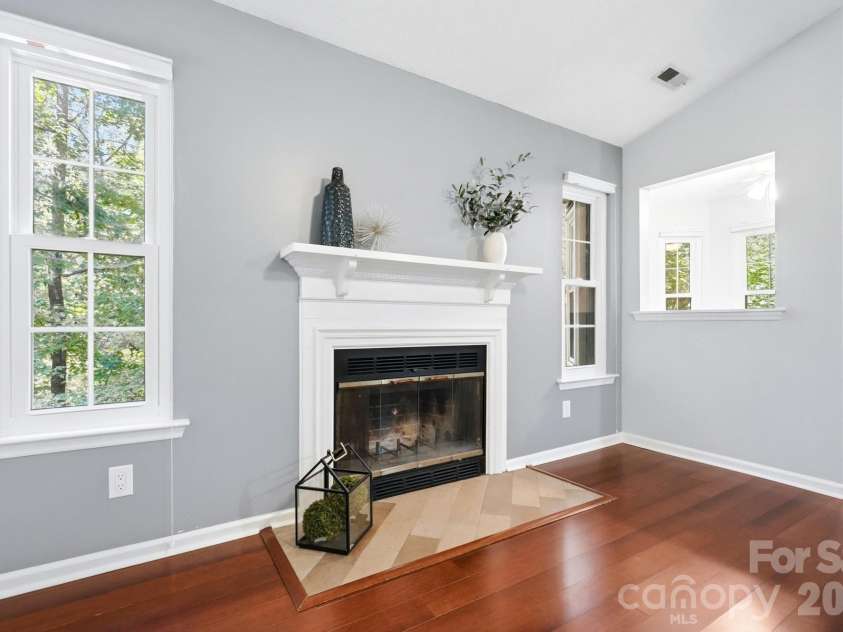 6140 Gray Gate Lane, Charlotte, NC 28210.  MLS# CAR4435741, YatesRealty ID 57930. 