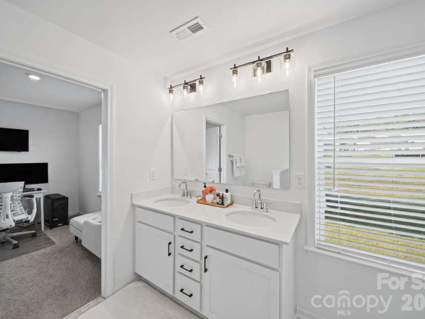 1112 Alyssa Oaks Drive, Lowell, NC 28098.  MLS# CAR4435790, YatesRealty ID 57931. 