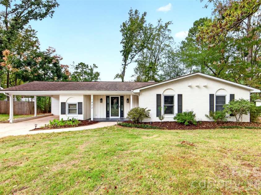 1422 McIlroy Road, Charlotte, NC 28212.  MLS# CAR4435865, YatesRealty ID 57932. 