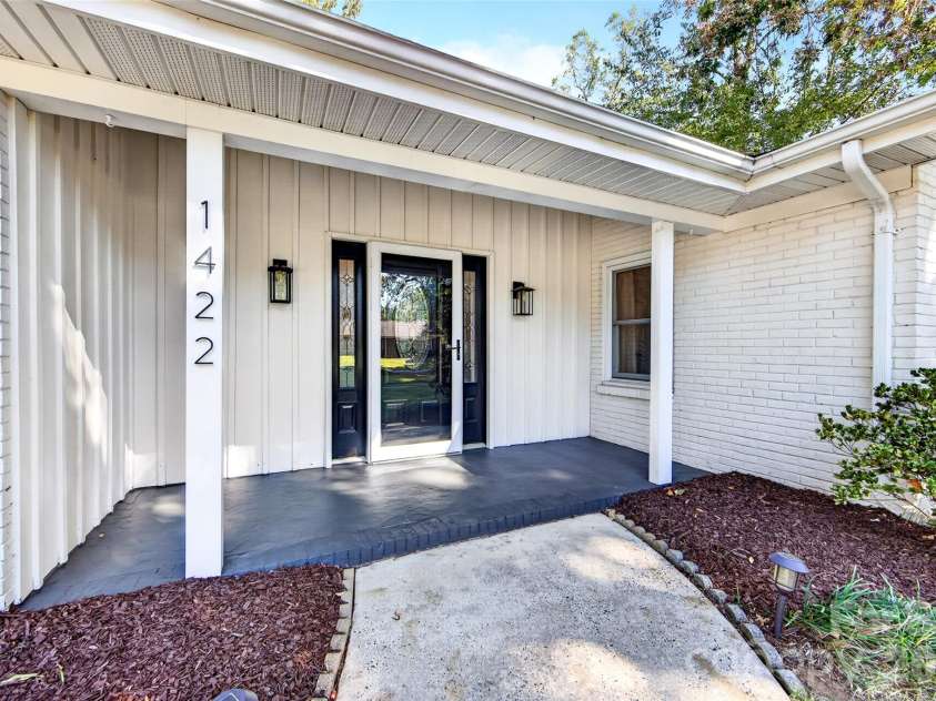 1422 McIlroy Road, Charlotte, NC 28212.  MLS# CAR4435865, YatesRealty ID 57932. 