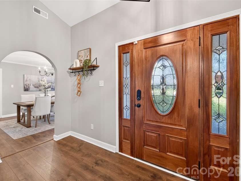 1422 McIlroy Road, Charlotte, NC 28212.  MLS# CAR4435865, YatesRealty ID 57932. 
