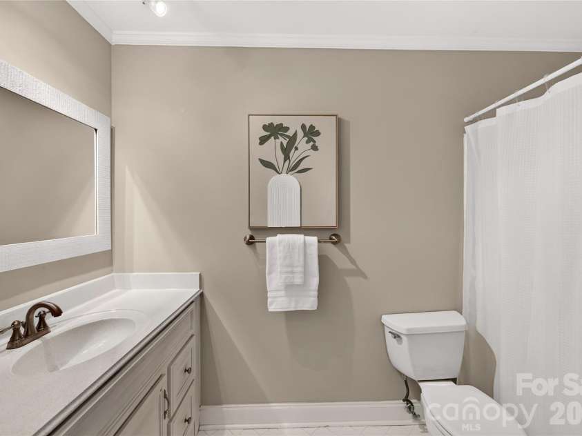 1422 McIlroy Road, Charlotte, NC 28212.  MLS# CAR4435865, YatesRealty ID 57932. 
