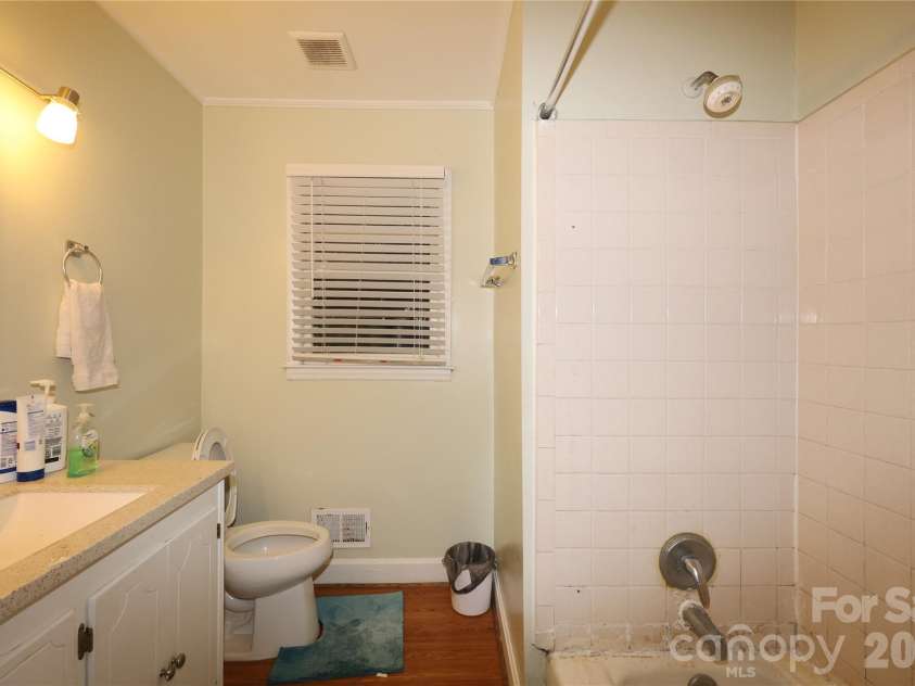 3016 Boston Avenue, Charlotte, NC 28212.  MLS# CAR4435629, YatesRealty ID 57934. 