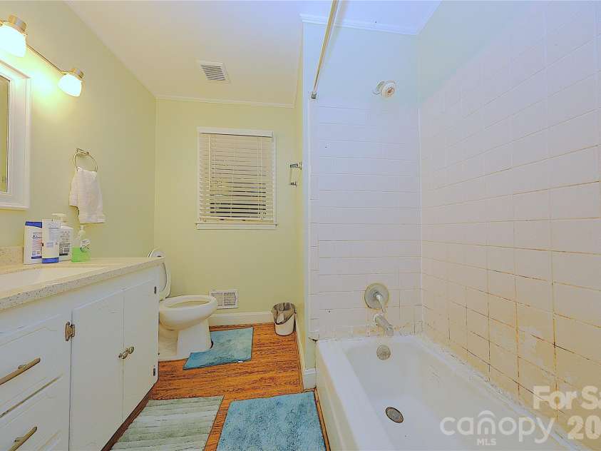 3016 Boston Avenue, Charlotte, NC 28212.  MLS# CAR4435629, YatesRealty ID 57934. 