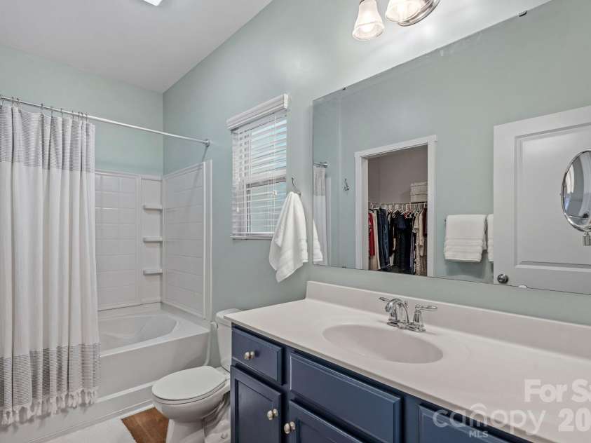 13326 Pierre Reverdy Drive, Davidson, NC 28036.  MLS# CAR4435596, YatesRealty ID 57935. Ensuite Primary Bathroom with large walk in closet