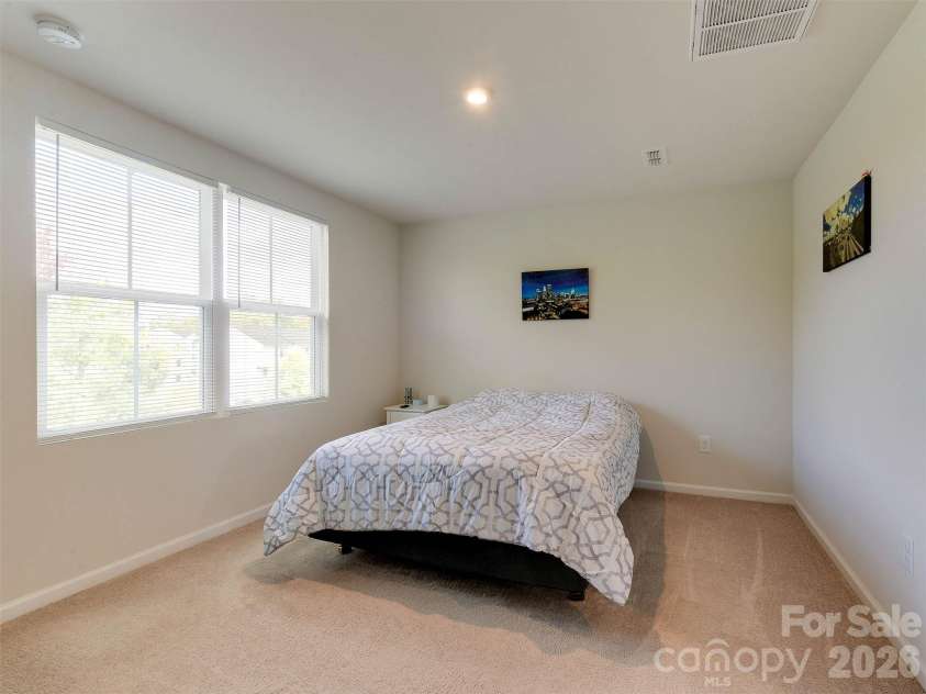 6105 Cutwater Circle, Charlotte, NC 28269.  MLS# CAR4435488, YatesRealty ID 57941. 