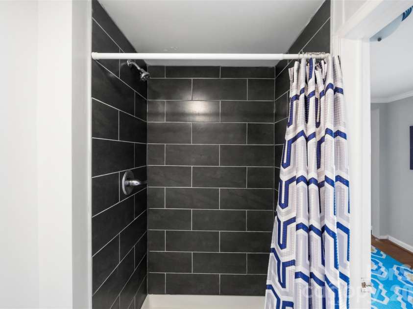 220 Armour Street, Davidson, NC 28036.  MLS# CAR4435226, YatesRealty ID 57942. 