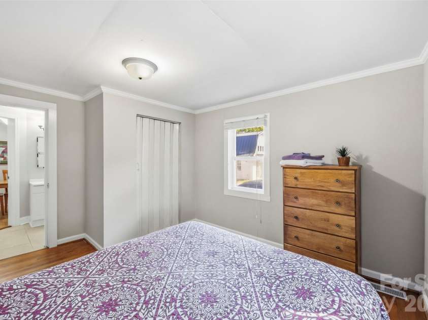 220 Armour Street, Davidson, NC 28036.  MLS# CAR4435226, YatesRealty ID 57942. 