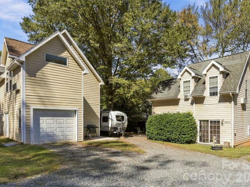 220 Armour Street, Davidson, NC 28036.  MLS# CAR4435226, YatesRealty ID 57942. 