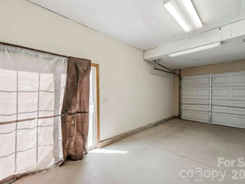 220 Armour Street, Davidson, NC 28036.  MLS# CAR4435226, YatesRealty ID 57942. 