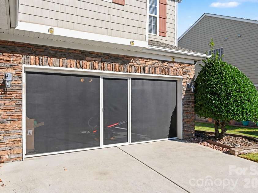 6219 Adobe Road, Charlotte, NC 28277.  MLS# CAR4434866, YatesRealty ID 57948. 