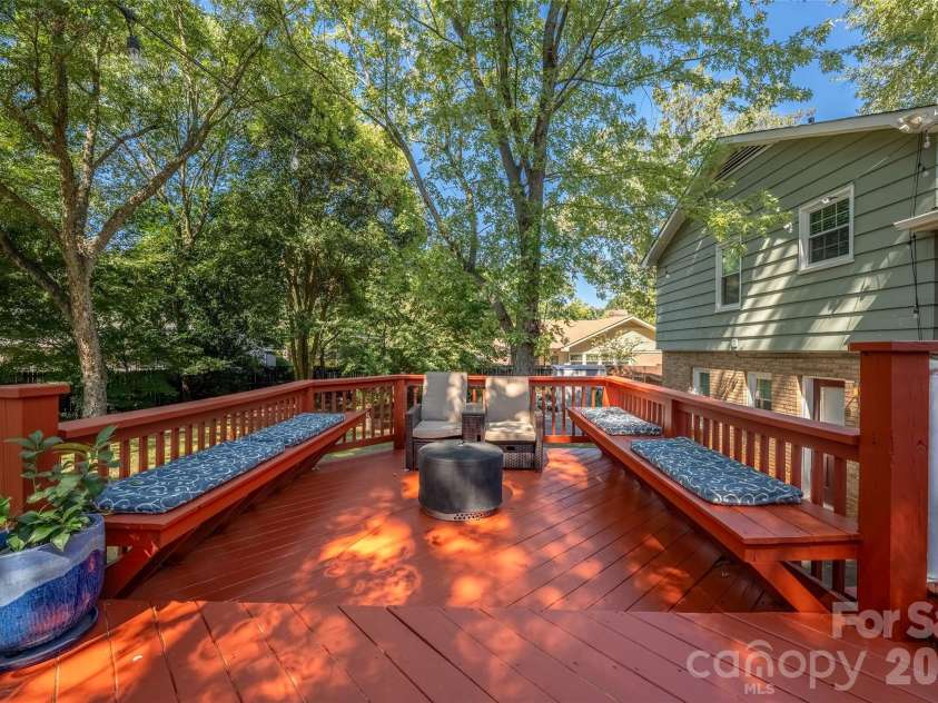 1912 Wedgedale Drive, Charlotte, NC 28210.  MLS# CAR4434727, YatesRealty ID 57949. 