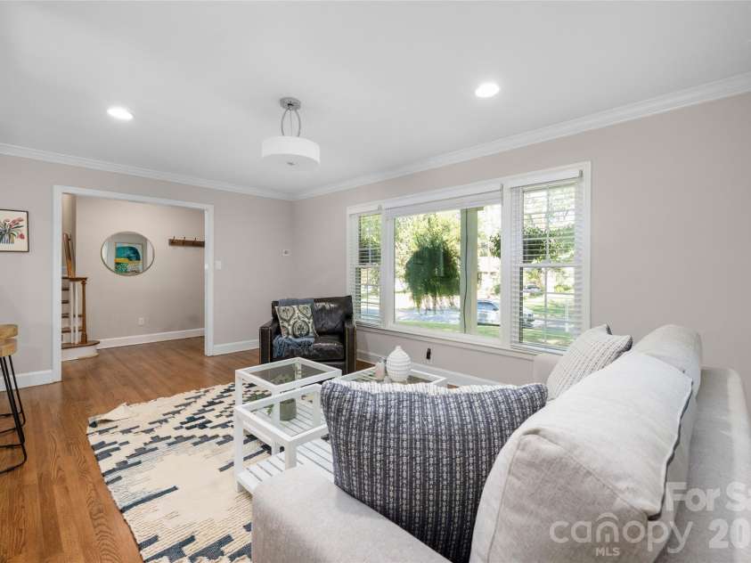 1912 Wedgedale Drive, Charlotte, NC 28210.  MLS# CAR4434727, YatesRealty ID 57949. 