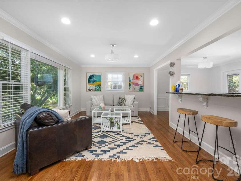 1912 Wedgedale Drive, Charlotte, NC 28210.  MLS# CAR4434727, YatesRealty ID 57949. 