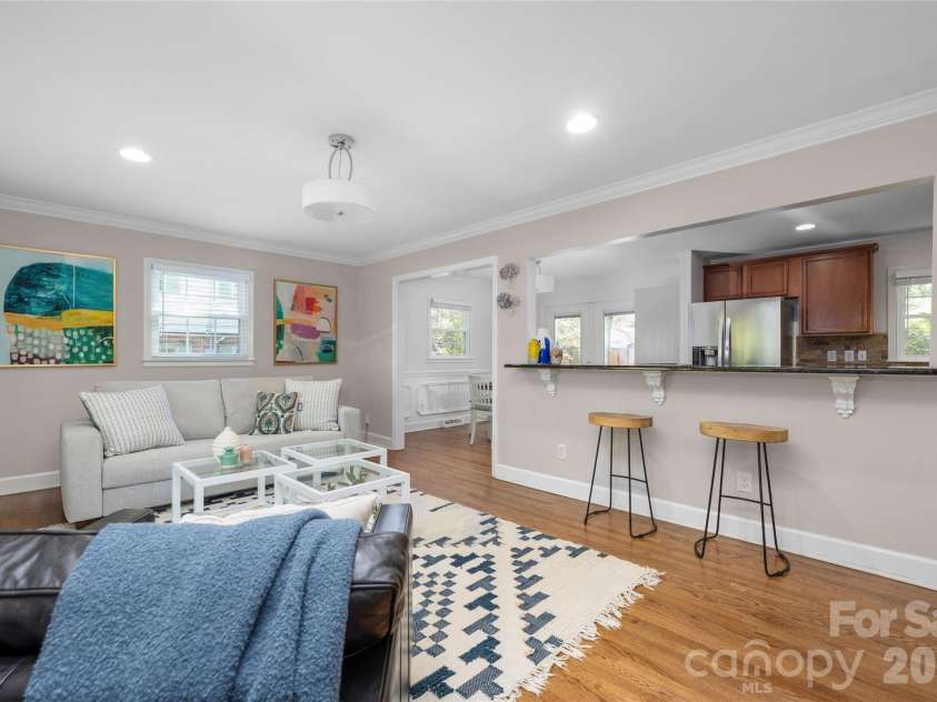 1912 Wedgedale Drive, Charlotte, NC 28210.  MLS# CAR4434727, YatesRealty ID 57949. 
