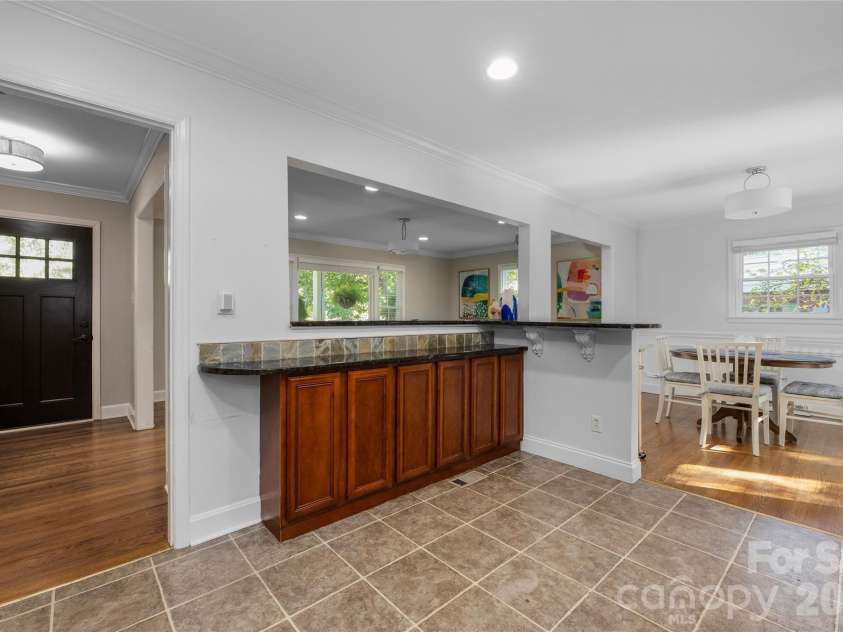 1912 Wedgedale Drive, Charlotte, NC 28210.  MLS# CAR4434727, YatesRealty ID 57949. 