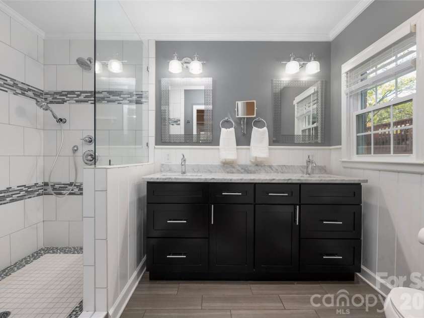 1912 Wedgedale Drive, Charlotte, NC 28210.  MLS# CAR4434727, YatesRealty ID 57949. 