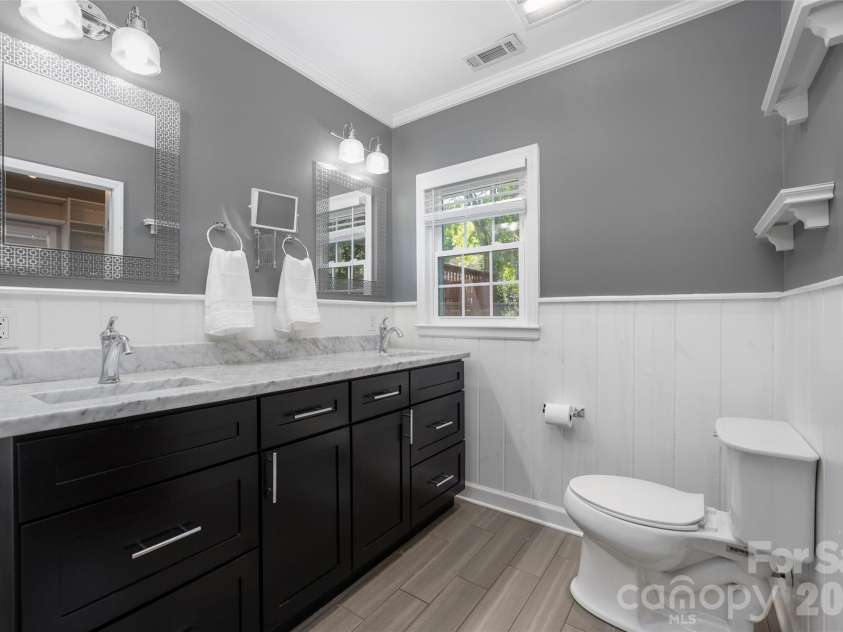1912 Wedgedale Drive, Charlotte, NC 28210.  MLS# CAR4434727, YatesRealty ID 57949. 