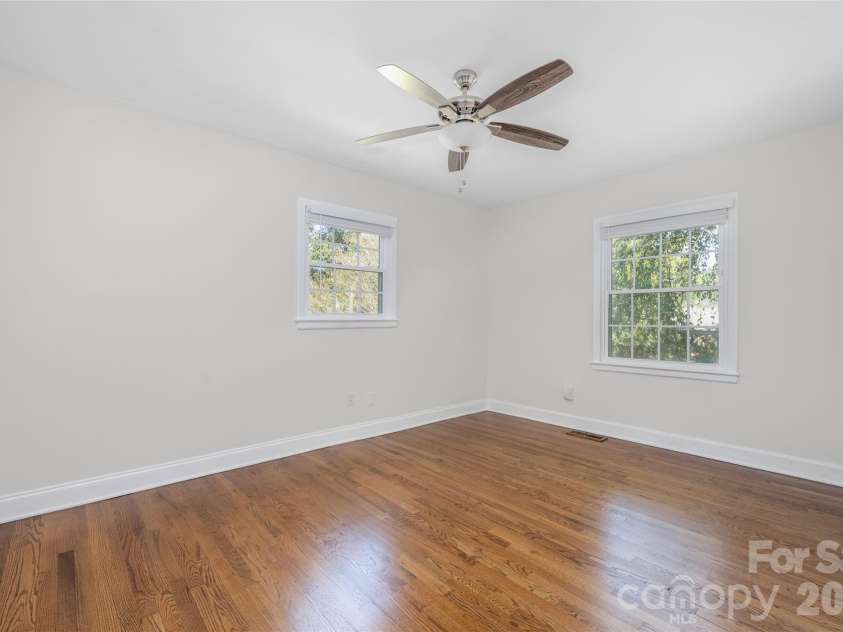 1912 Wedgedale Drive, Charlotte, NC 28210.  MLS# CAR4434727, YatesRealty ID 57949. 