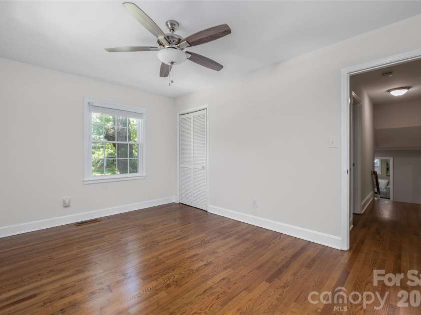 1912 Wedgedale Drive, Charlotte, NC 28210.  MLS# CAR4434727, YatesRealty ID 57949. 