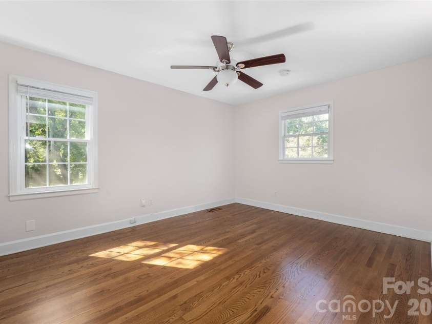 1912 Wedgedale Drive, Charlotte, NC 28210.  MLS# CAR4434727, YatesRealty ID 57949. 