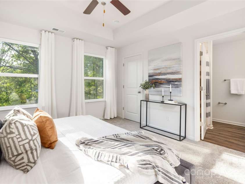 122 I K Beatty Street, Charlotte, NC 28214.  MLS# CAR4219405, YatesRealty ID 5795. Representation